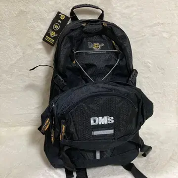 미사용 새상품 닥터마틴 백팩 바디백 블랙 로고