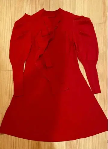 릴리 브라운 니트 원피스 레드