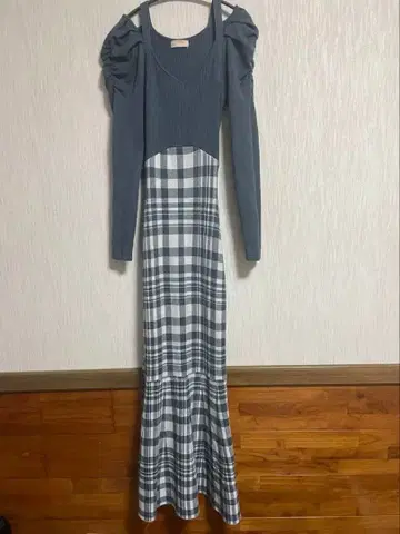 RESEXXY 숄더 오픈 머메이드 니트 원피스 블루 F