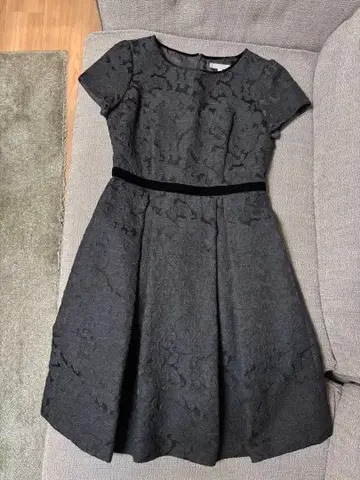 NATURAL BEAUTY 블랙 레이스 무늬 A라인 세레모니 원피스