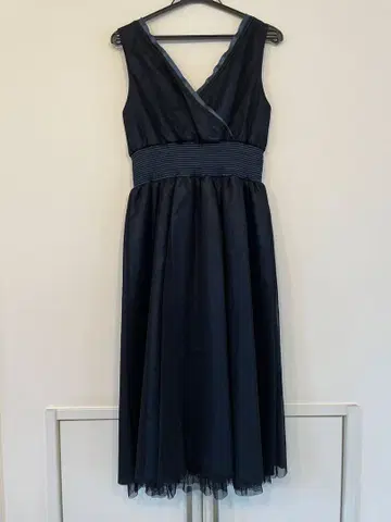 다크 블루 V넥 랩 드레스