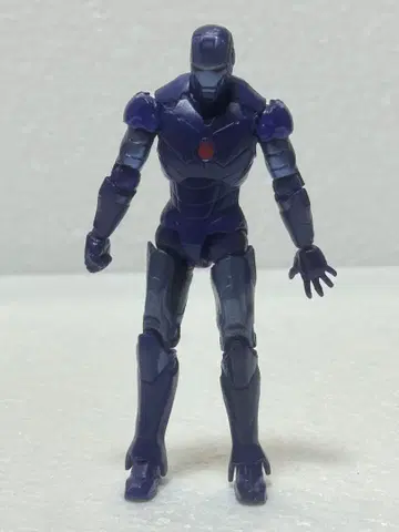 마블 유니버스 아이언맨 스텔스 수트 피규어