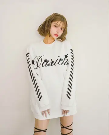 Darich 다리치 레이스업 로고 맨투맨 풀오버