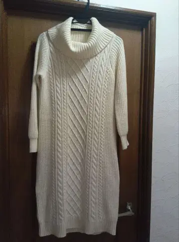 anySIS 터틀넥 원피스 케이블 짜임 니트 M