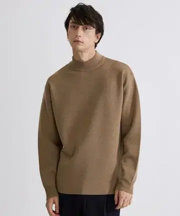 UNITED TOKYO 울 밀라노 리브 모크넥 니트 베이지