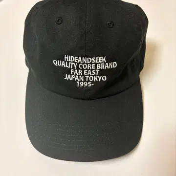 HideandSeek 블랙 야구 모자