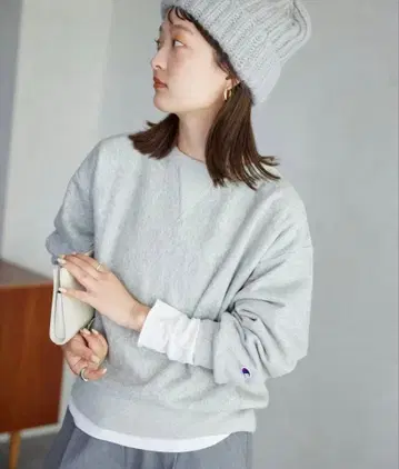 [미사용 새상품] champion 슬로브 이에나 별주 무지 가제트 맨투맨