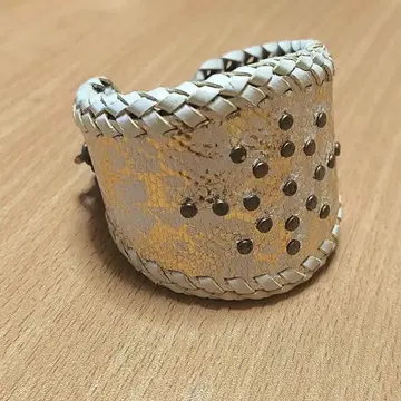 서브 컨셔스 레더 팔찌 소가죽 Y2K