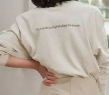 Spick and Span BLOW OFF SWEAT 긴팔 로고 T