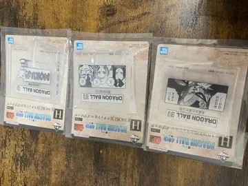 드래곤볼 아크릴 스탠드 3세트 낱개 판매 불가입니다.