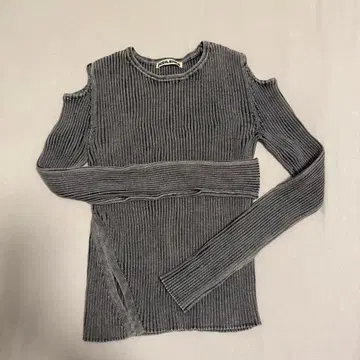 INSILENCE 인사이렌스 컷 아웃 리브 니트 상의 그레이