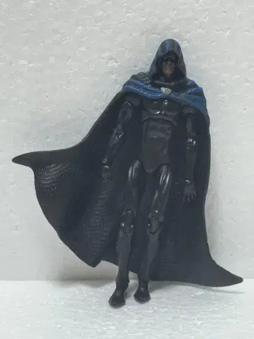 마블 유니버스 클록 피규어