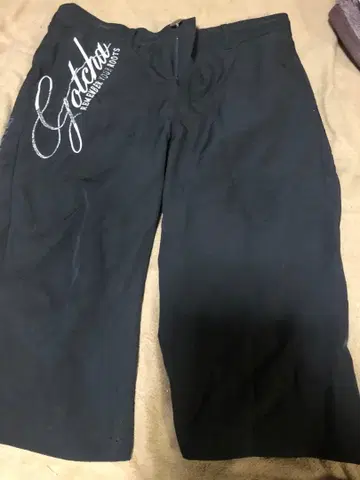 GOTCHA 블랙 하프 팬츠