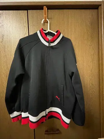PUMA 집업 자켓 블랙/레드