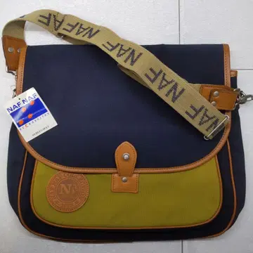 NAF NAF 숄더백 네이비/카키