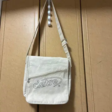 ciatre 캔버스 숄더백 베이지