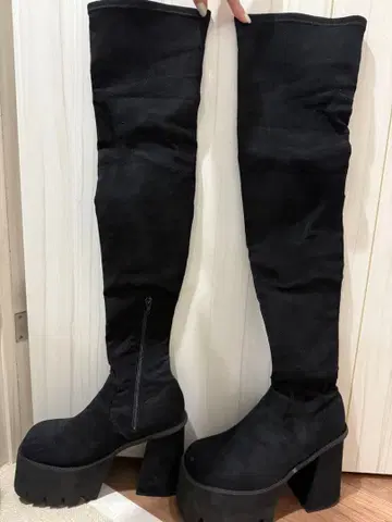 EMODA 스퀘어 핏 롱 부츠 L 사이즈 블랙