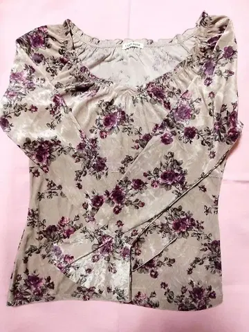 일본제 레스트로즈 L'EST ROSE 벨로아 티셔츠 장미