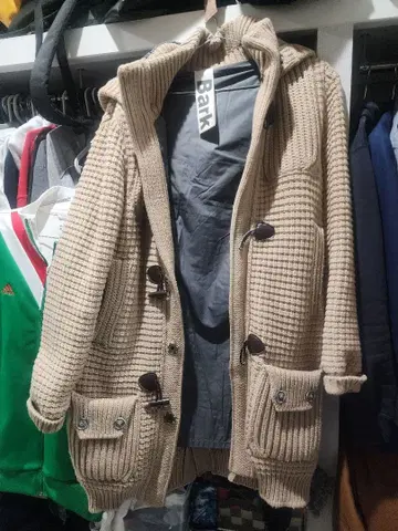 Bark 베이지 니트 더플 코트