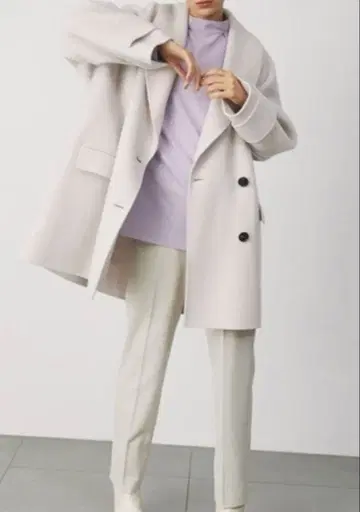 Mila owen 접결 하프 기장 A라인 코트