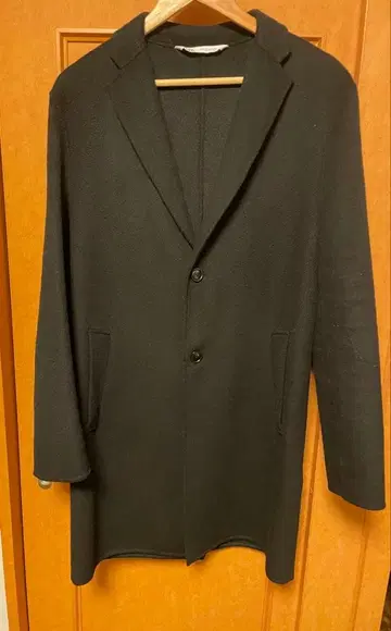 블랙 체스터 코트