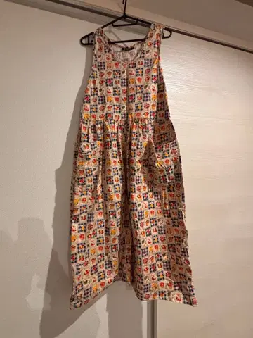 111 MAIN 꽃무늬 슬리브리스 원피스