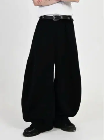 L2111 M 사이즈 블랙 지저인ONLINE 벌룬 스웨트 팬츠