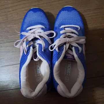 파랑 메쉬 스니커즈 24.0cm