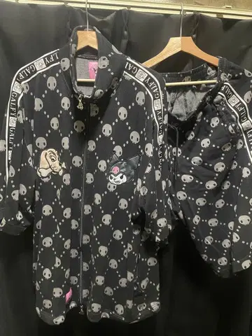 스컬 패턴 캐주얼 셋업