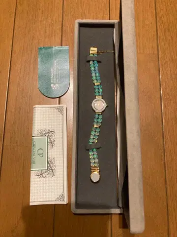 크레상 베일 오팔 워치