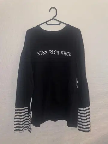 KISS RICH WACK 블랙 컬러 긴팔 T셔츠