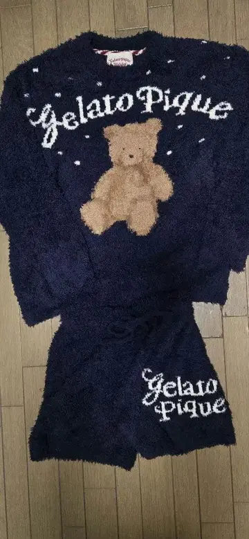 젤라토 피케 네이비 룸웨어