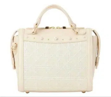 미사용 새상품 DIANA 다이애나 펄 포인트 미니 보스턴 화이트