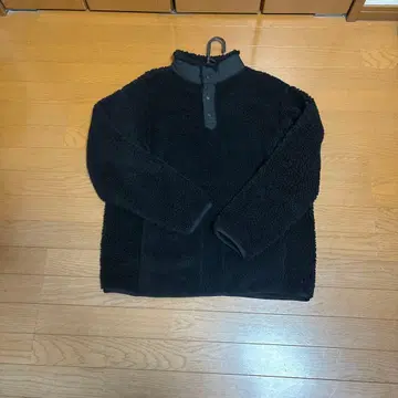 화이트 마운티니어링 유니클로 플리스 오버사이즈 풀오버