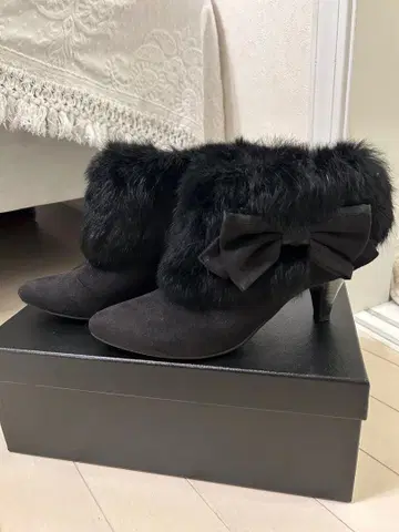 브리짓 버킨 퍼 부티 숏부츠