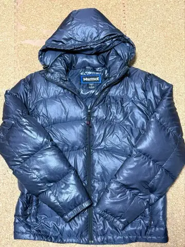 마모트 다운 자켓 M3 새상품급 L 네이비 퍼플 계열