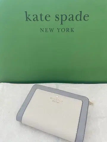 케이트 스페이드 이단 접이식 지갑