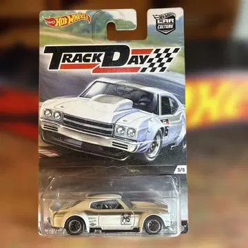 핫휠 '70 쉐보레 셰빌 TRACK DAY 3/5