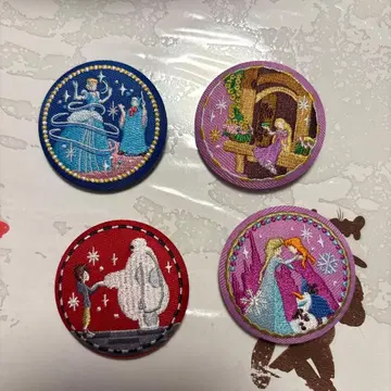 디즈니 자수 캔 배지 4개 세트