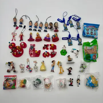 디즈니 애니메이션 축구선수 피규어 모음