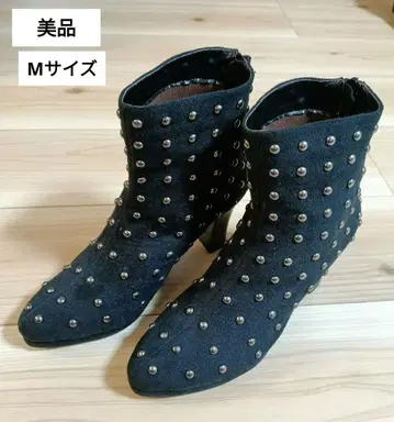 새상품급 스틸레토 스터드 숏 부티 백지퍼 블랙