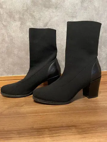 블랙 슬리브 부츠 중간 힐 스트레치