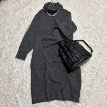 새상품급 나노 유니버스 터틀넥 니트 원피스