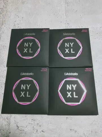 D'Addario NYXL0942 일렉 기타 줄 4세트