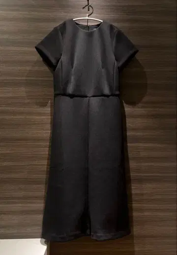 ANN TAYLOR 블랙 원피스