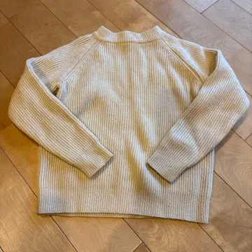 YAECA 아이보리 리브 니트 스웨터 긴팔