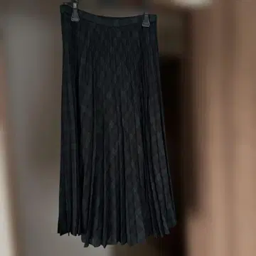 뉴요커 블랙워치 플리츠 스커트