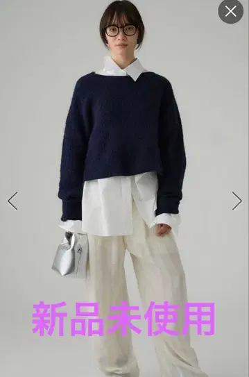 Babylon 새상품 네이비 크롭 니트 스웨터