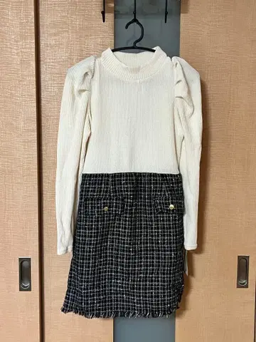 쌍둥이 CHILLE 아이보리 미니 원피스 F