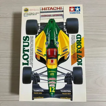 TAMIYA LOTUS 107 FORD 1/20